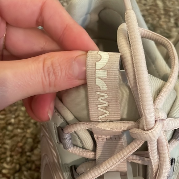 Womens Nike Air Max 270 React Photon Pink - Picture 13 of 13